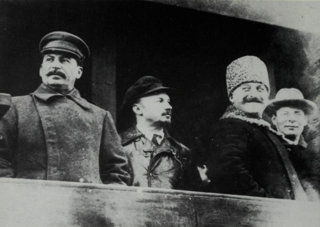 Сталин, Бухарин, Орджоникидзе 1929 год
