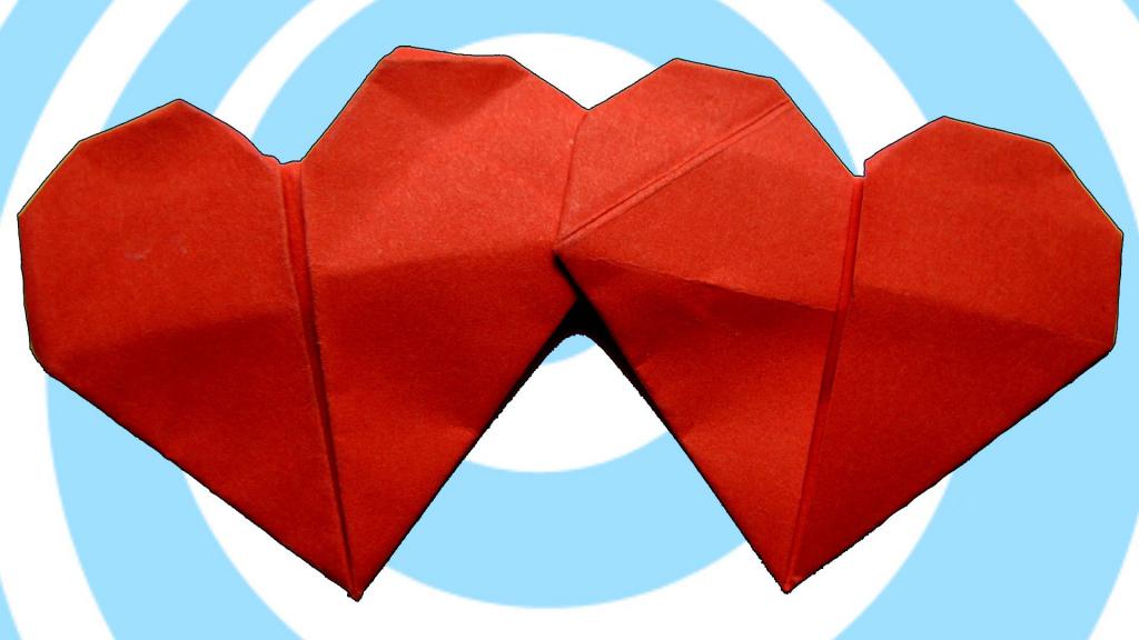 Сердце-оригами из бумаги