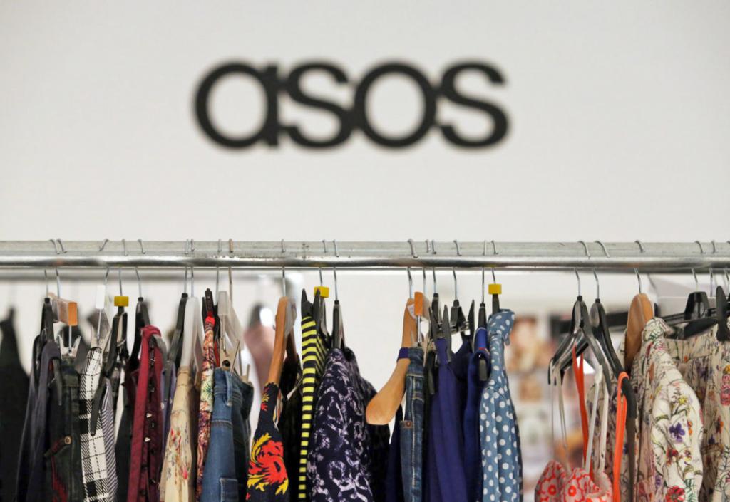 rack with things asos