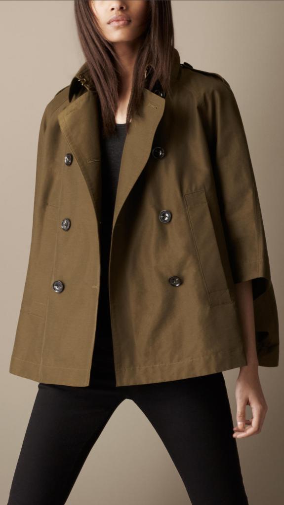 Feminine short coat. Brit line