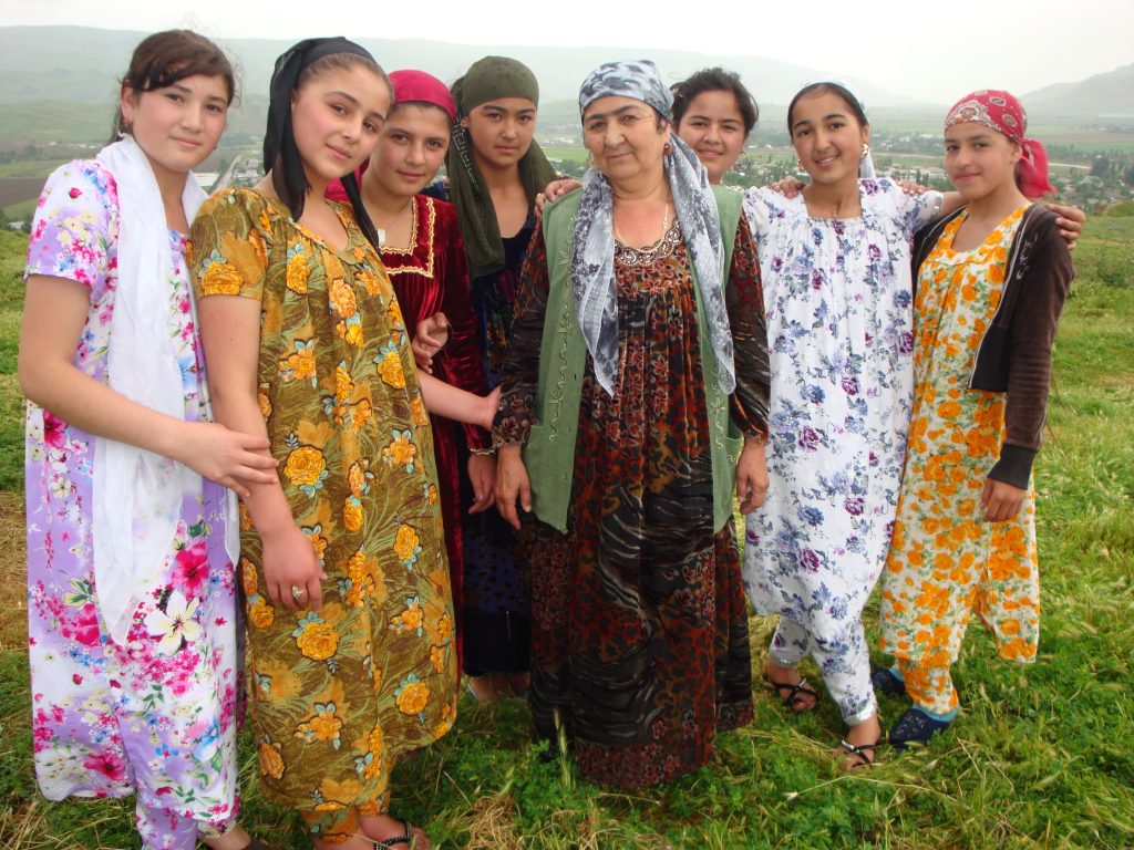 Группа таджичек