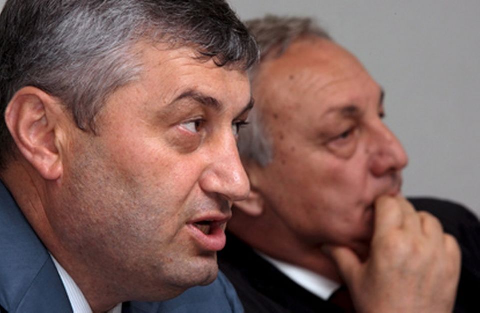 Президенты Южной Осетии и Абхазии Эдуард Кокойты и Сергей Багапш.