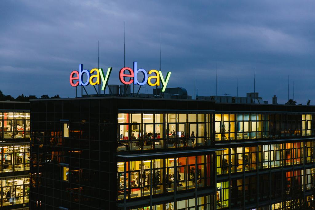 Офис eBay