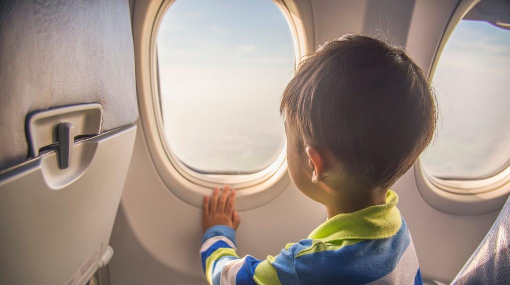 Ребенок в самолете со скольки лет