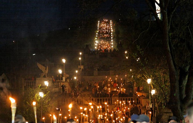 Факельное шествие на Митридат