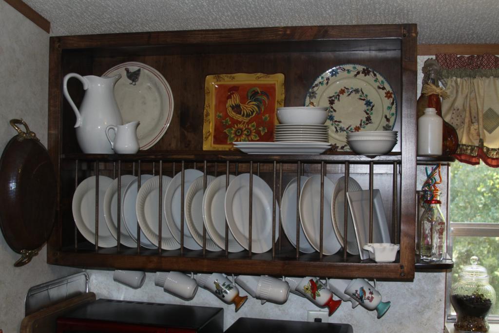 Dryer with dishes