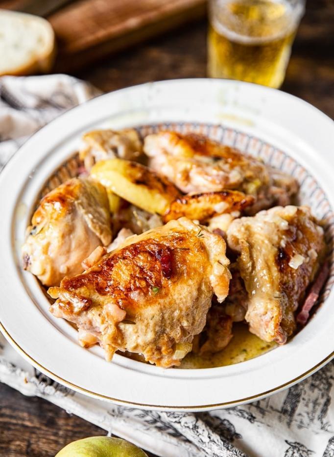 chicken with sour cream and garlic in a slow cooker recipe