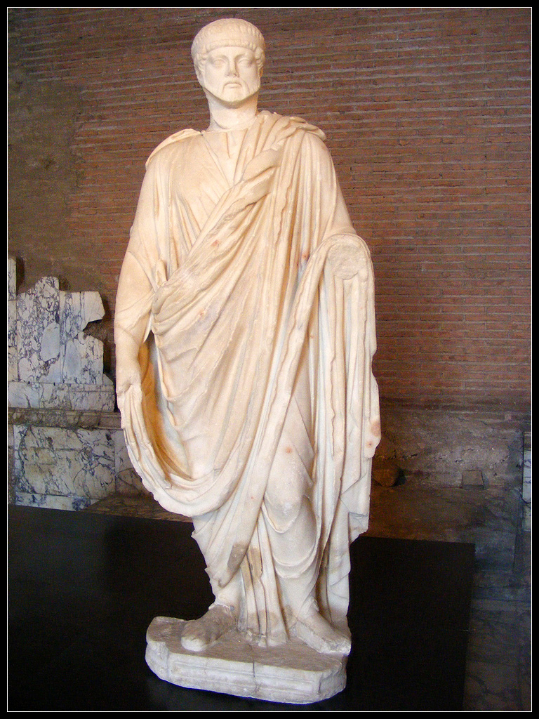 Статуя Нумы Помпилия
