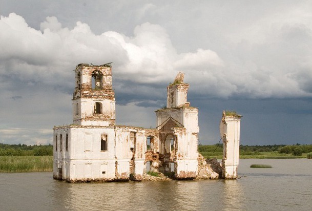 The ruins of the old church