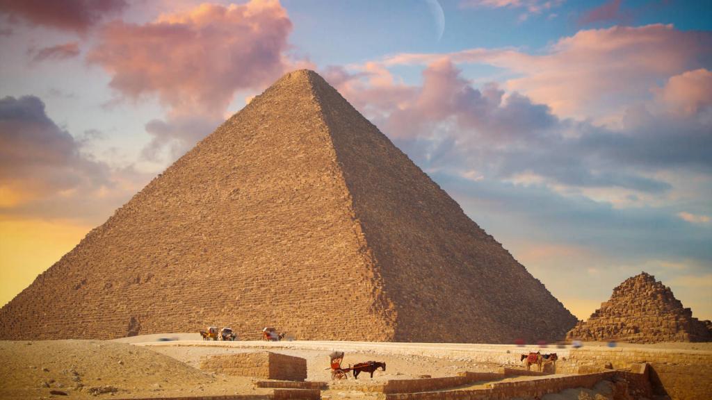 Апофема правильного четырехугольника пирамиды
