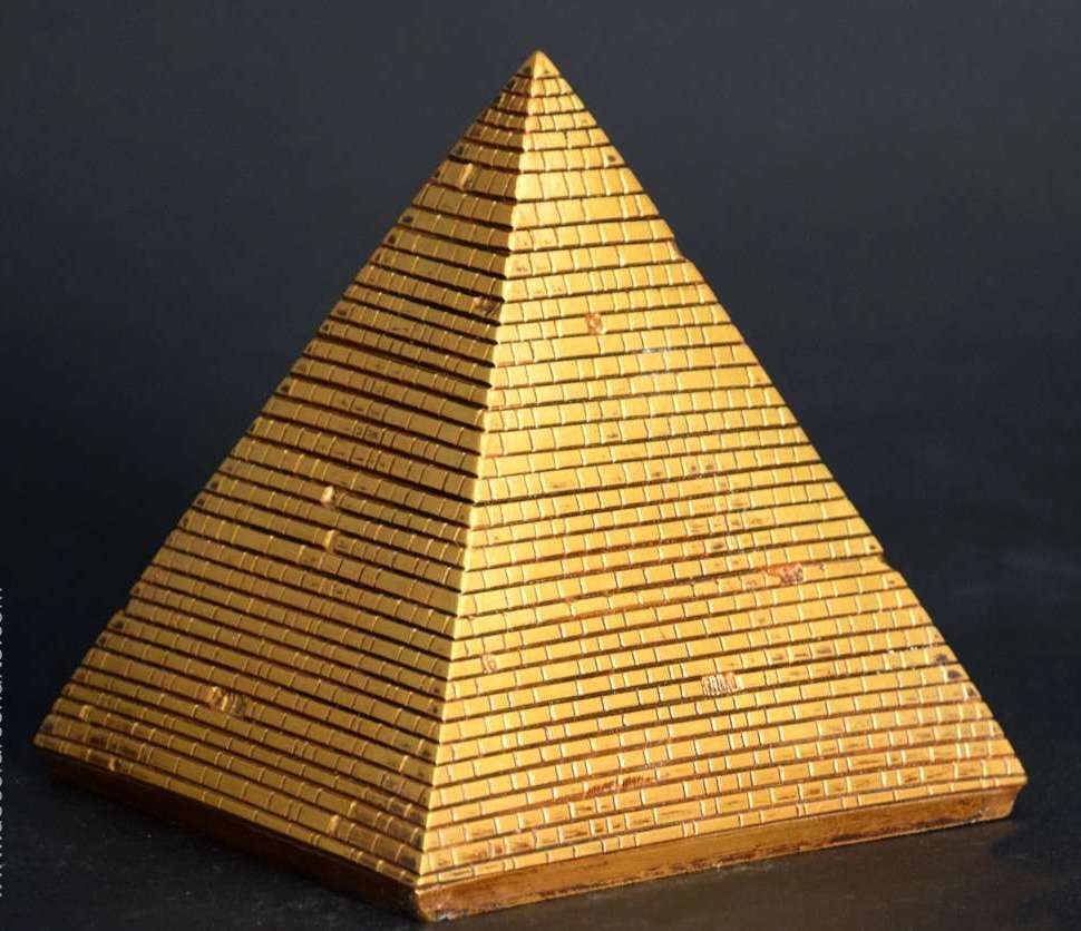 сделать пирамиду