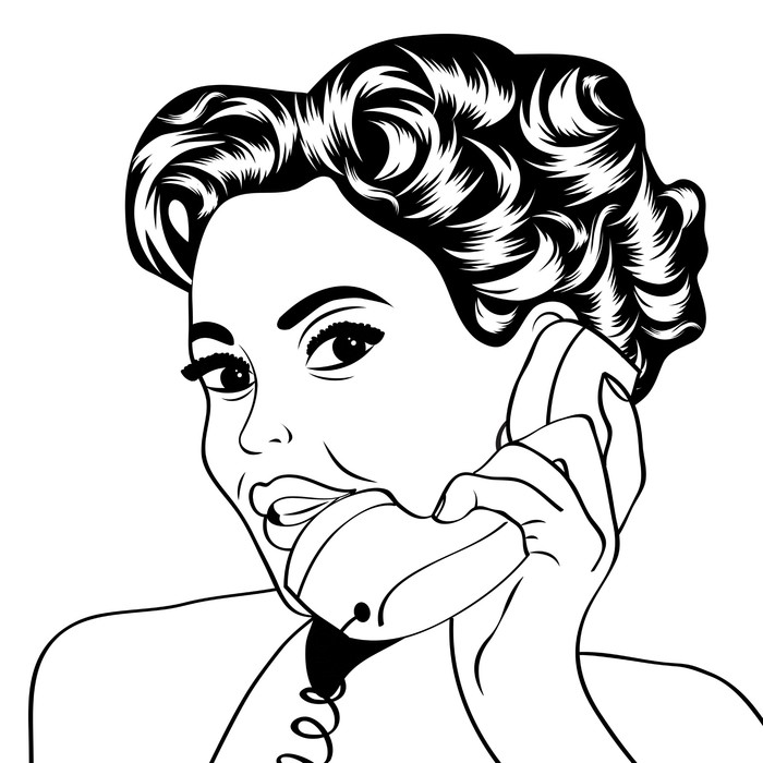 Женщина, говорящая по телефону