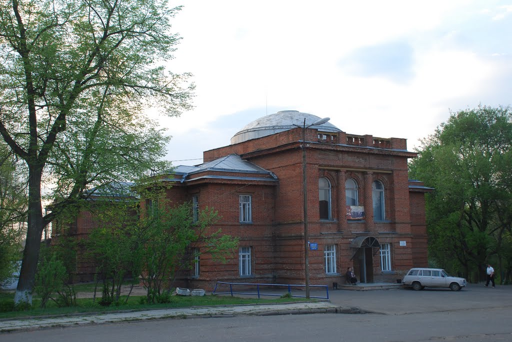 Народный дом построенный к 100-летию Белинского