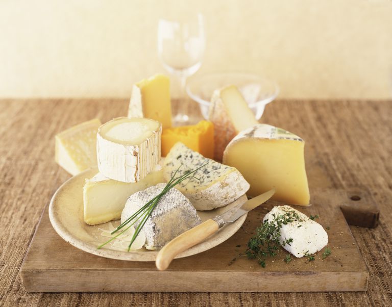 Можно ли сыр на ночь при диете