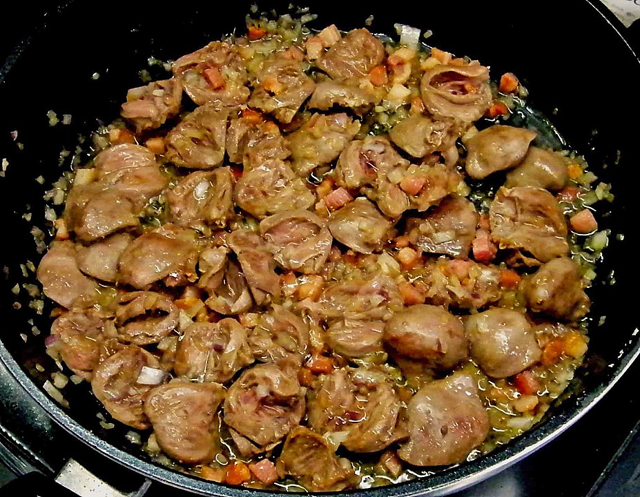 Блюда из сердечек куриных рецепт с фото пошагово на сковороде