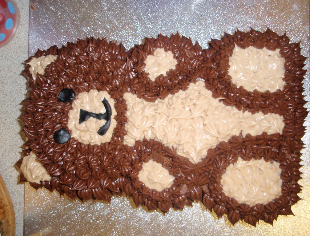 Как украсить торт в виде медведя