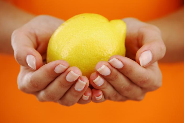 ванночки для ногтей с лимоном