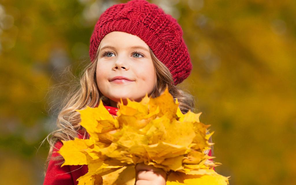 Girl in autumn