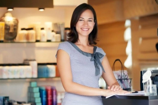 duties of the manager of a beauty salon