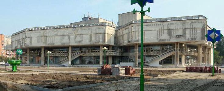 Строительство театрального комплекса