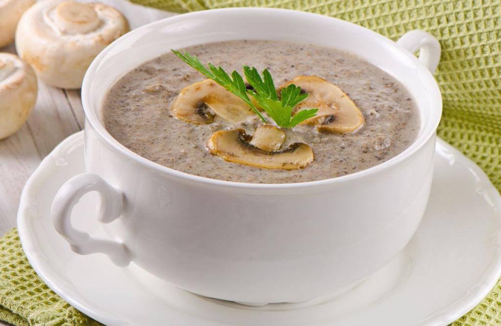 Крем-суп с грибами и зеленью