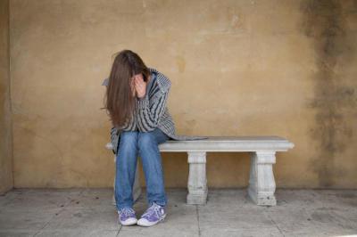 Суицидальные наклонности у подростков причины. Подростковый суицид: как предохранить ребенка от самоубийства. Типичные признаки готовящегося суицида
