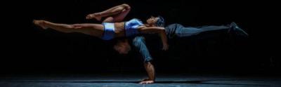 Цирковые трюки для начинающих. Легкие акробатические упражнения для начинающих: характеристика, виды и техника выполнения. Средний вариант: Колесо с согнутыми руками и ногами
