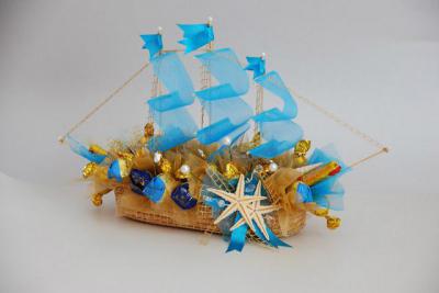 Корабли из конфет: пошаговый МК с поэтапными фото и видео-уроками для начинающих
