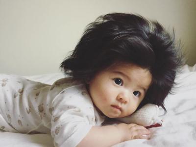 Маленькая японка прославилась на весь мир благодаря своим чрезвычайно густым волосам
